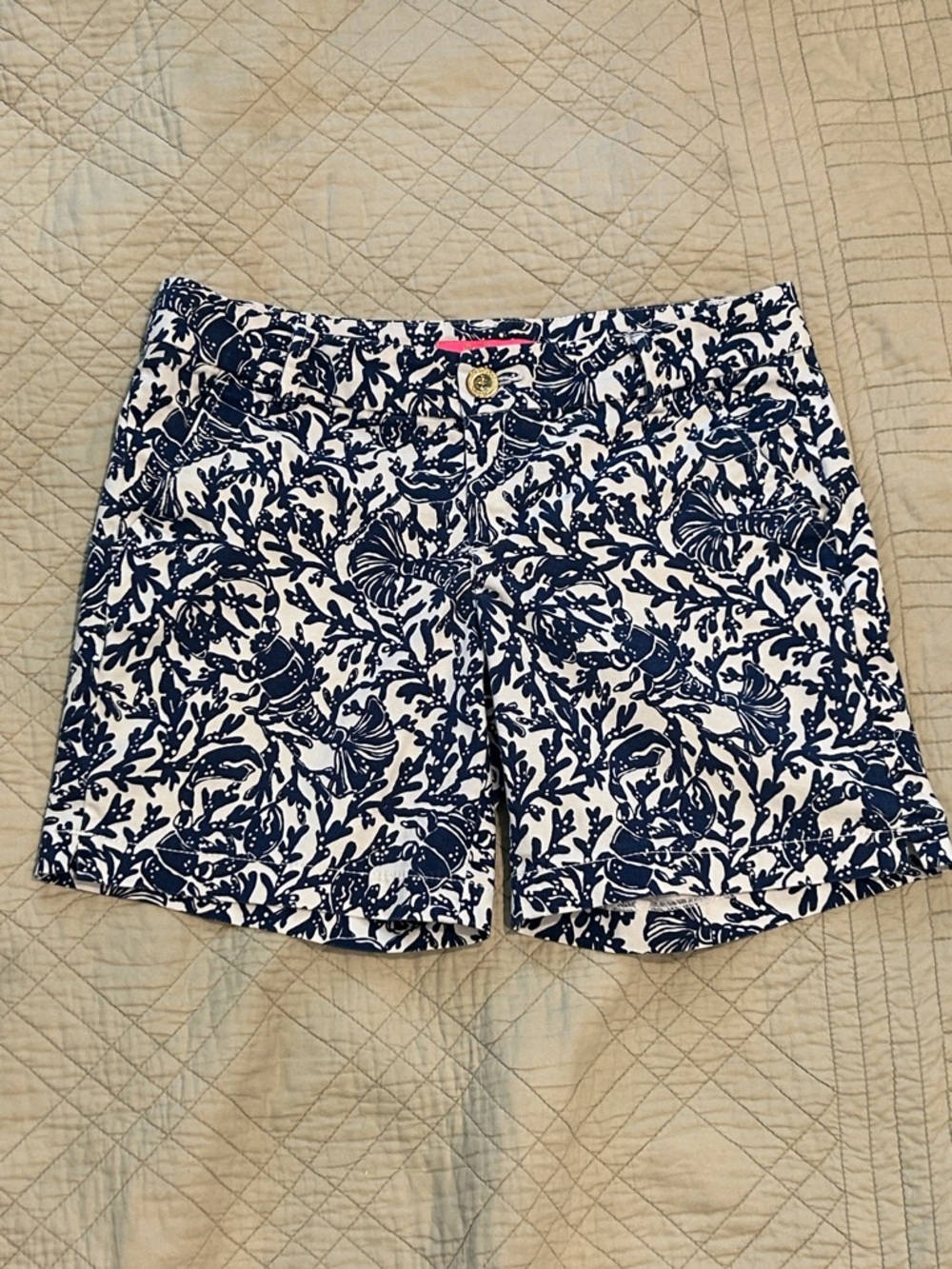 Lilly Pulitzer Jayne Shorts "Krillin It" Lobster Print Shorts